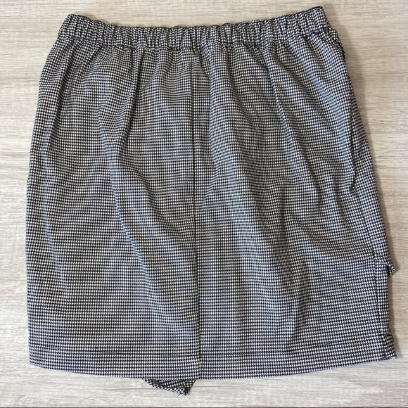 NWOT BCBGeneration Asymmetrical Houndstooth Mini Skirt - Picture 6 of 9
